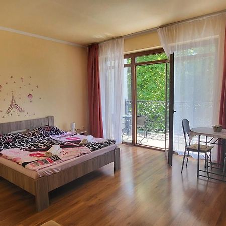 Bástya Apartmanház Sárvár Esterno foto