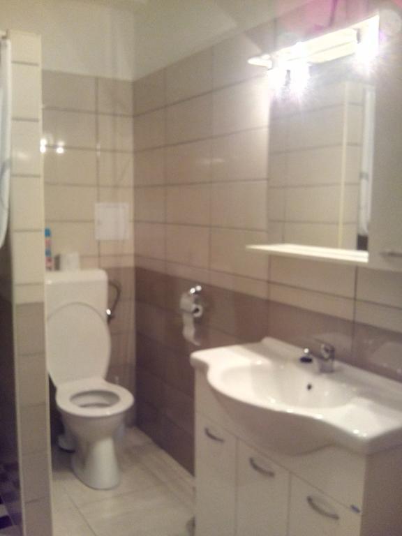 Bástya Apartmanház Sárvár Esterno foto