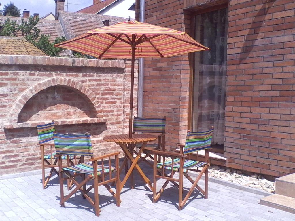 Bástya Apartmanház Sárvár Esterno foto